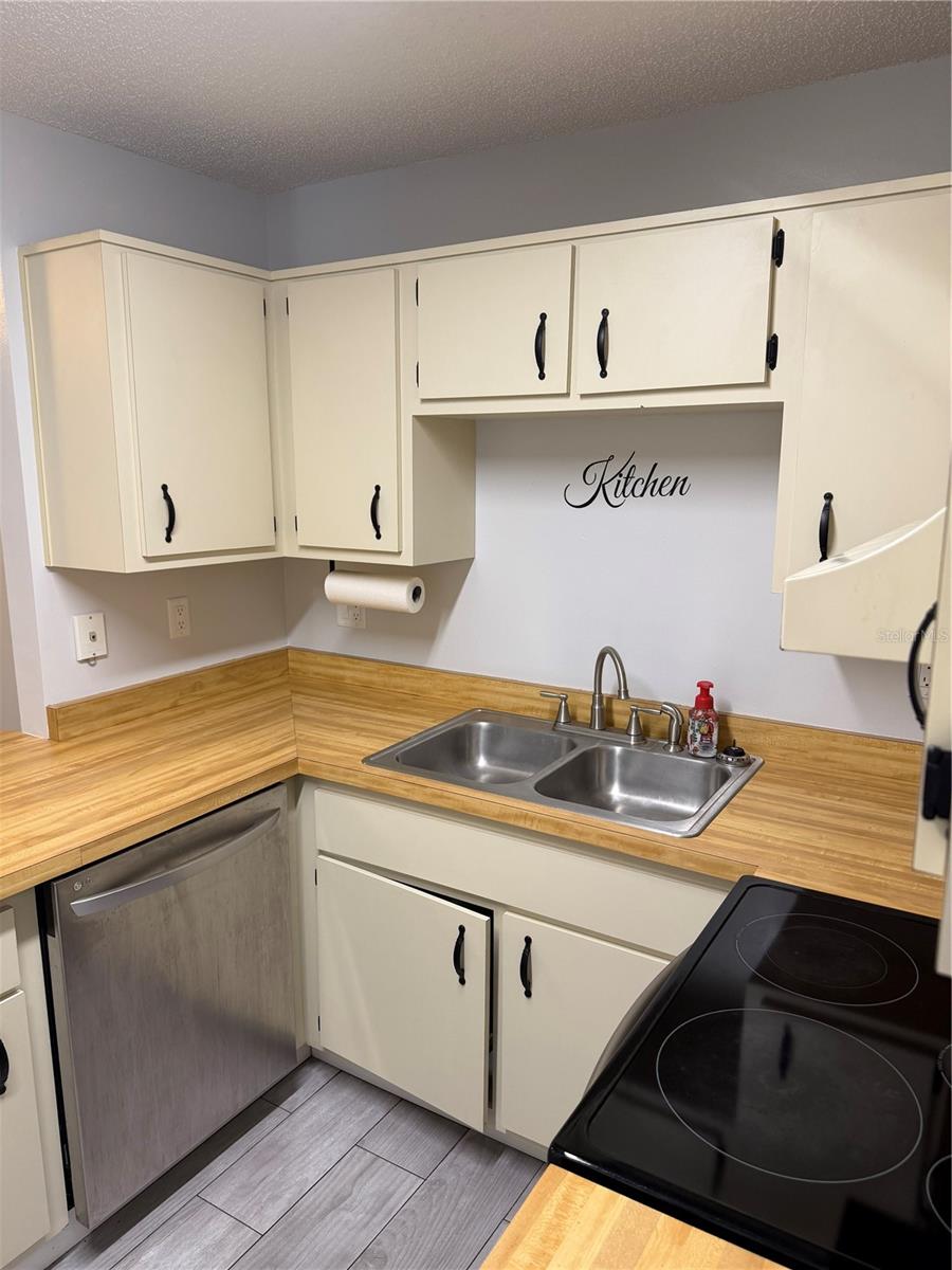 Image 10 of 16 For 2701 10th Street 802