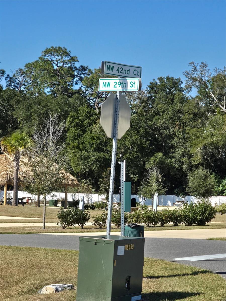 Image 12 of 14 For 2932 43rd Court 421