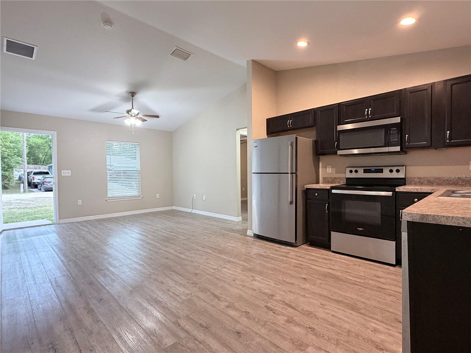 Image 3 of 11 For 14445 22nd Place