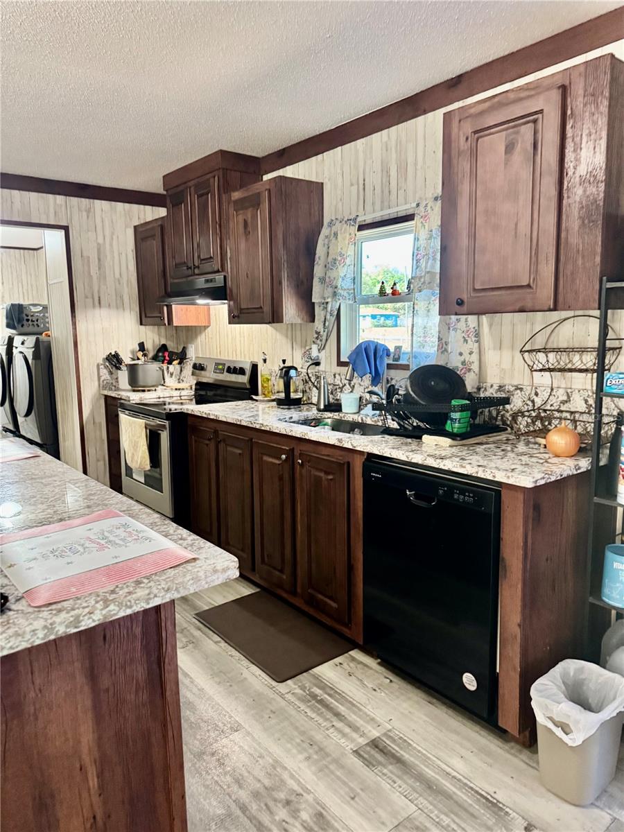 Image 11 of 34 For 5390 134th Avenue