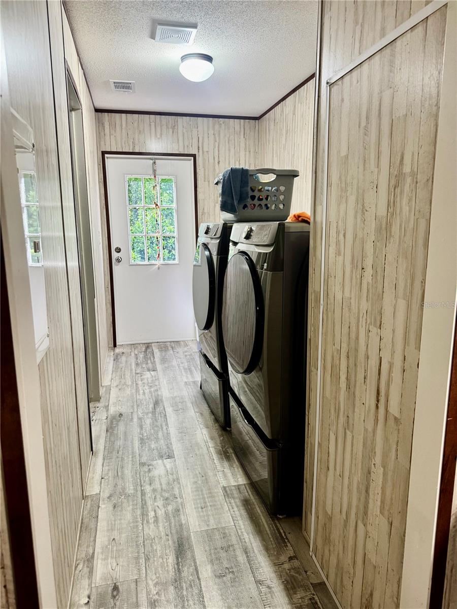 Image 14 of 34 For 5390 134th Avenue