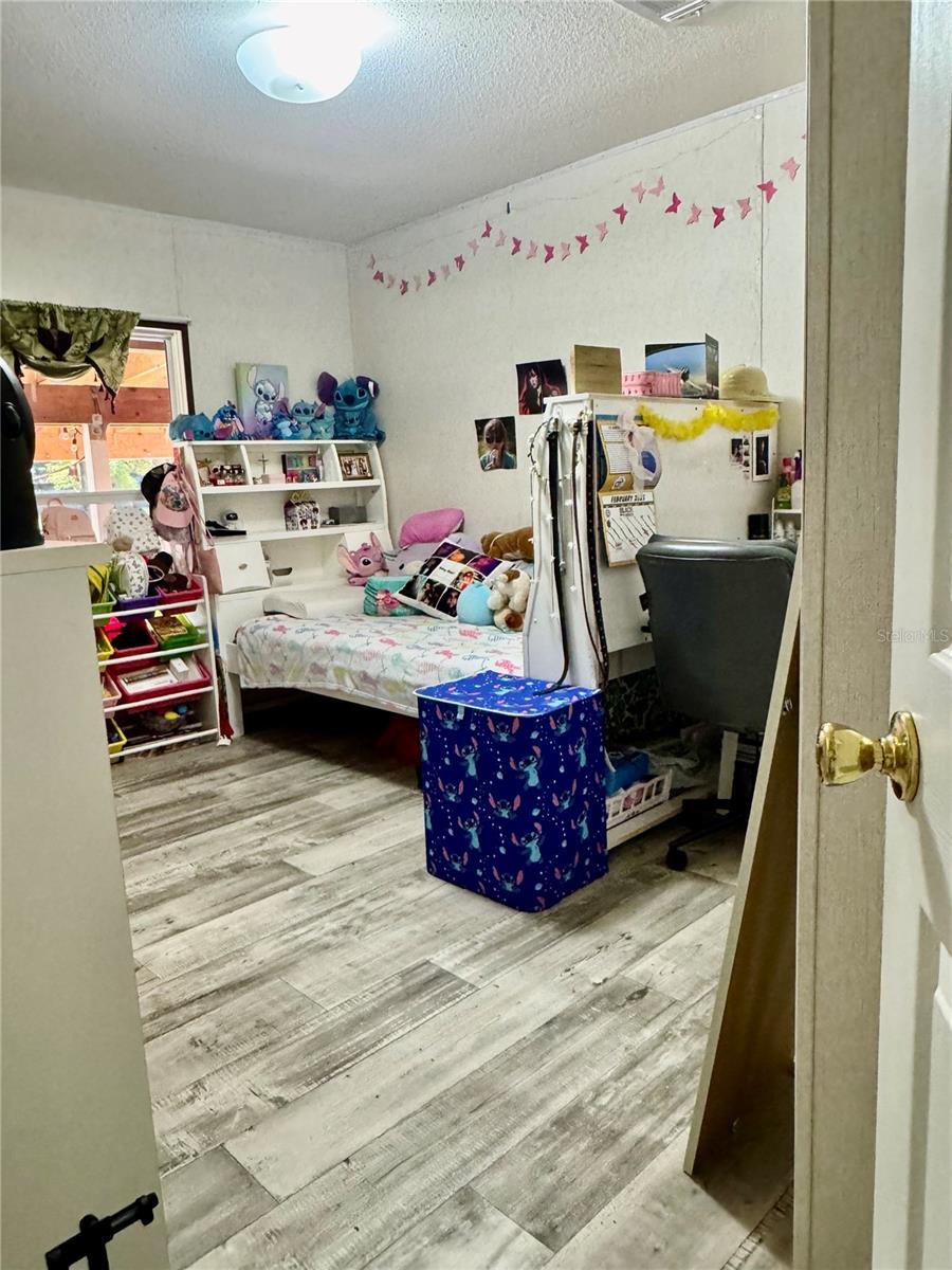 Image 28 of 34 For 5390 134th Avenue