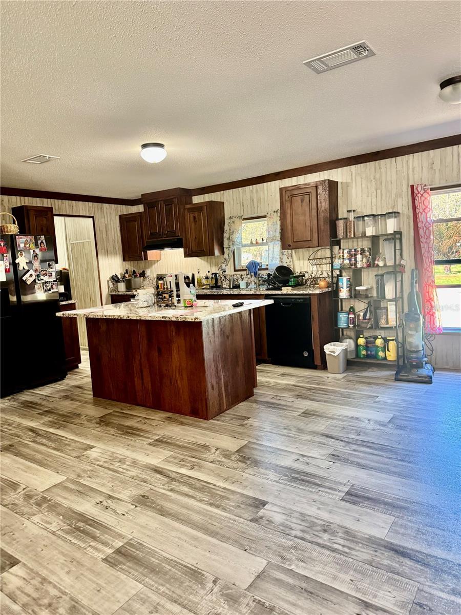 Image 9 of 34 For 5390 134th Avenue