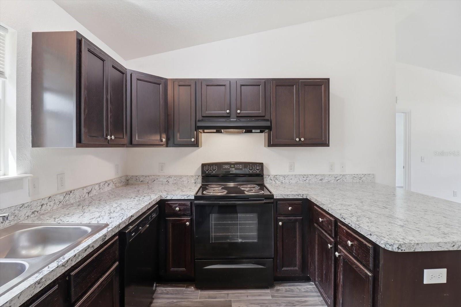 Image 21 of 45 For 5610 57th Place