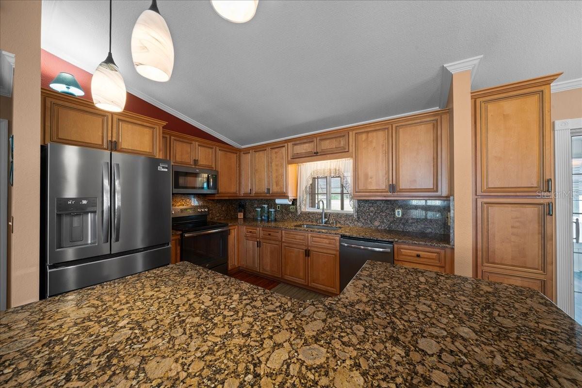 Image 12 of 48 For 11876 137th Loop