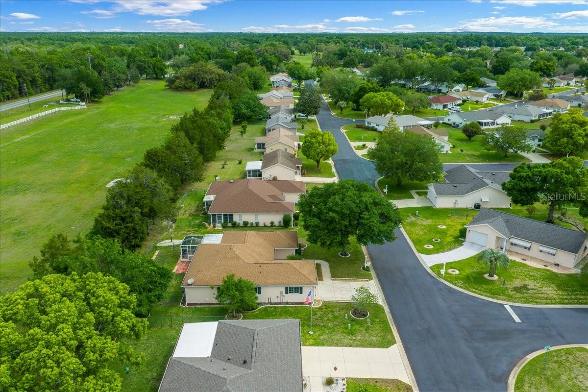 Image 40 of 48 For 11876 137th Loop