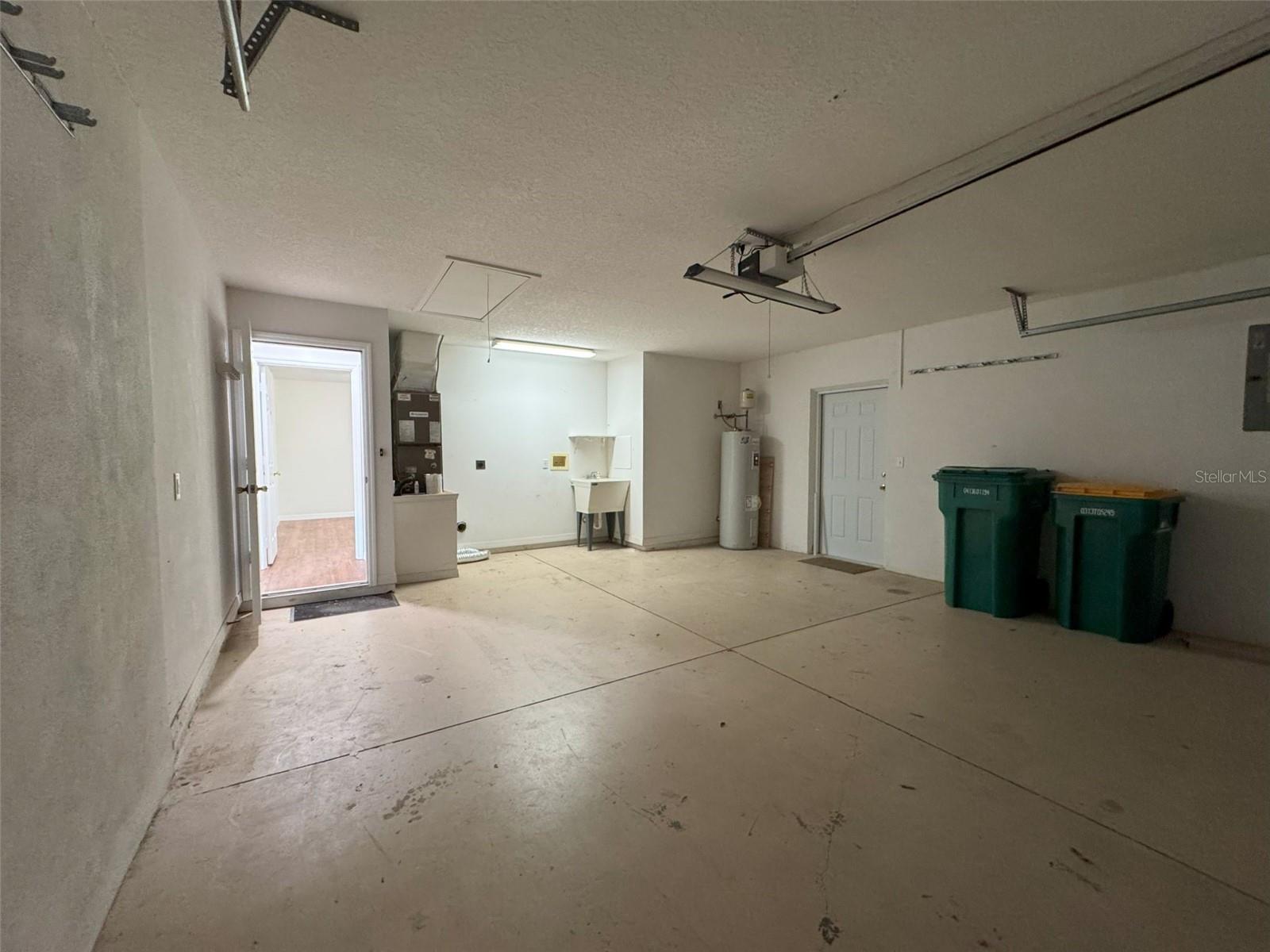 Image 22 of 24 For 519 Hemlock Street