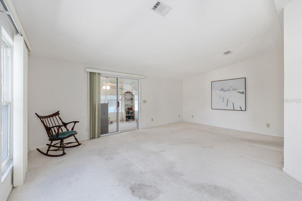 Image 19 of 36 For 1116 Boone Court