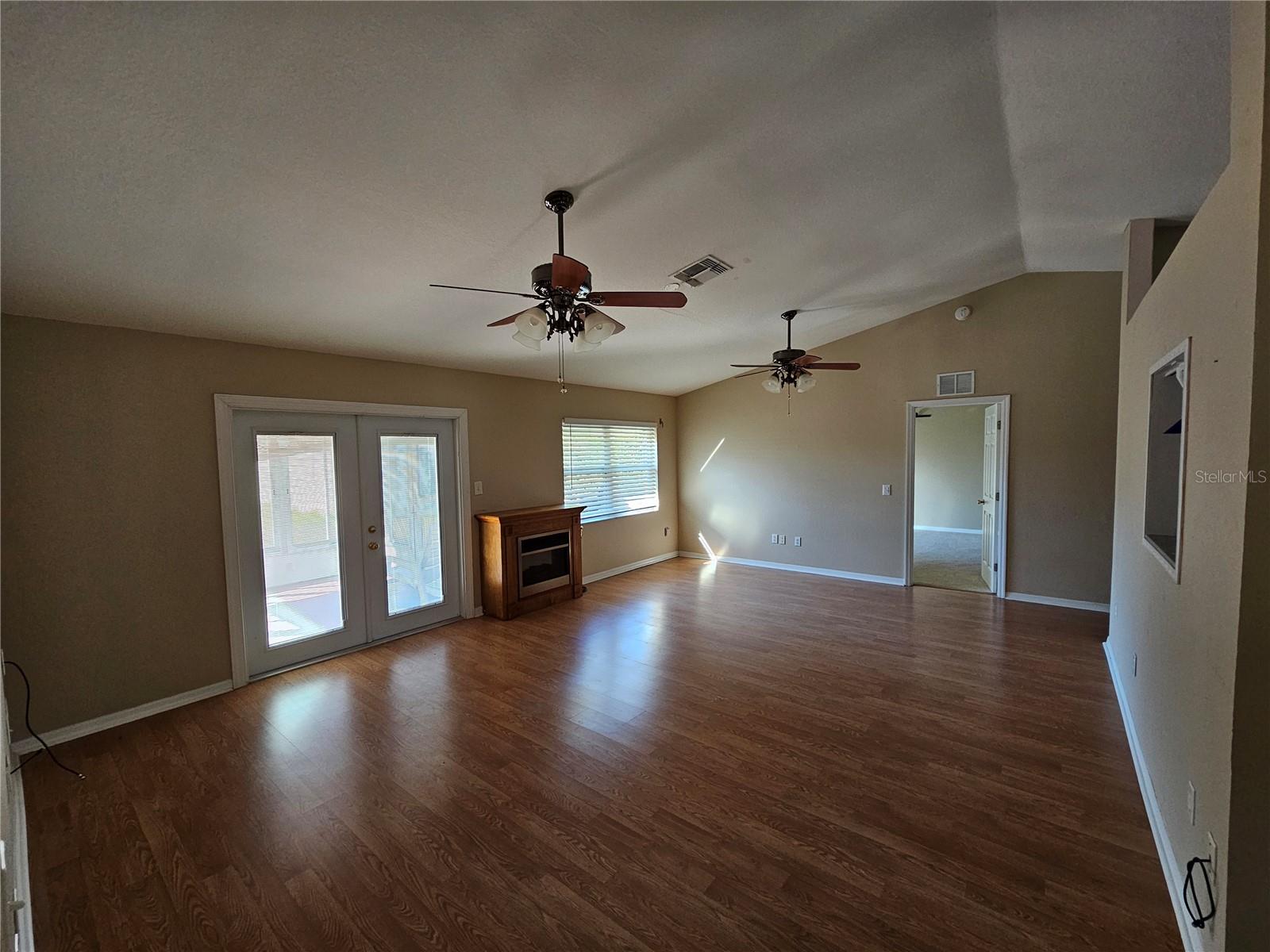 Image 2 of 11 For 11722 72nd Terrace Road