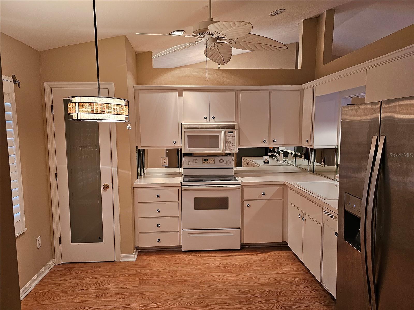 Image 4 of 11 For 11722 72nd Terrace Road