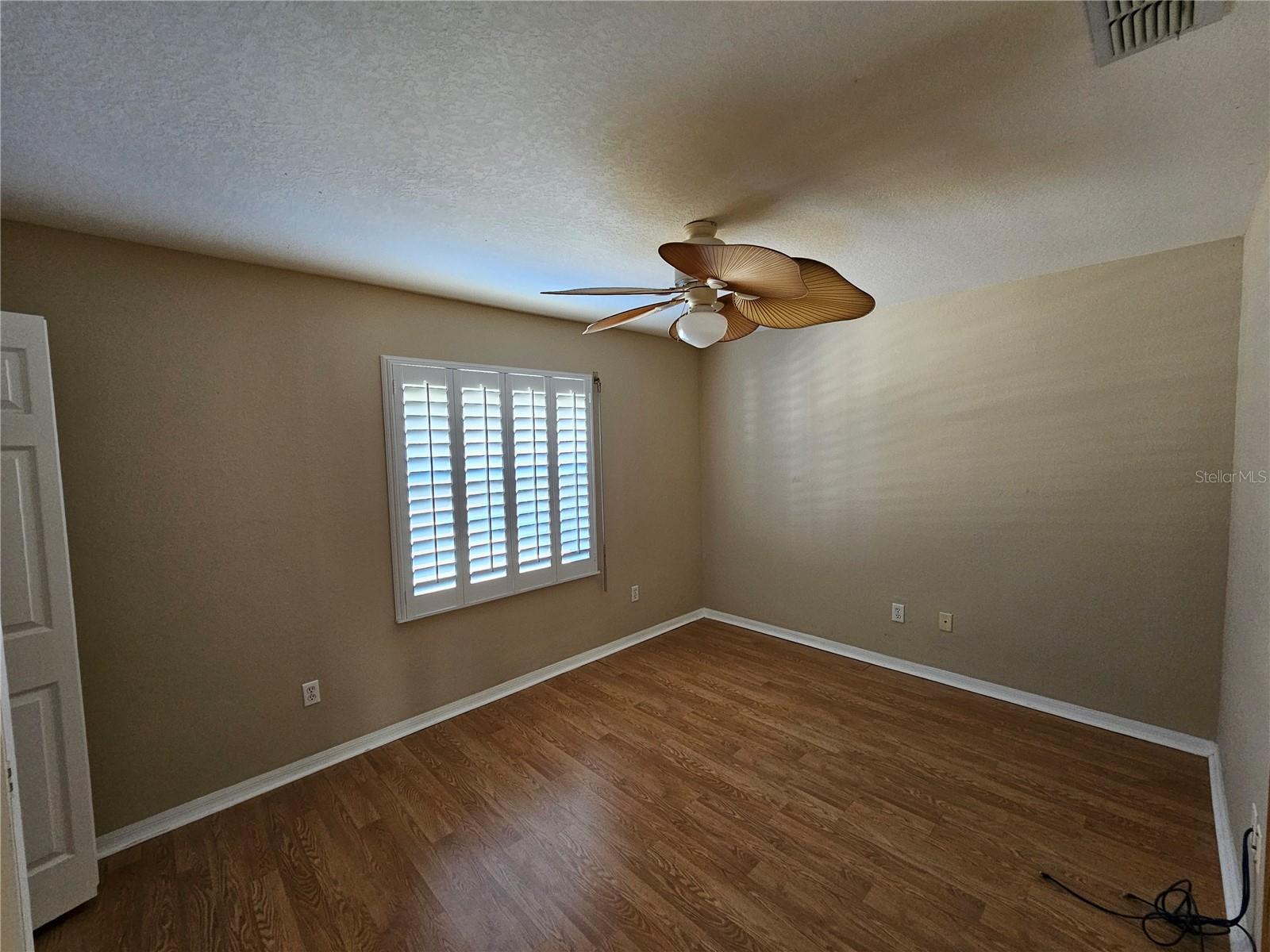 Image 9 of 11 For 11722 72nd Terrace Road