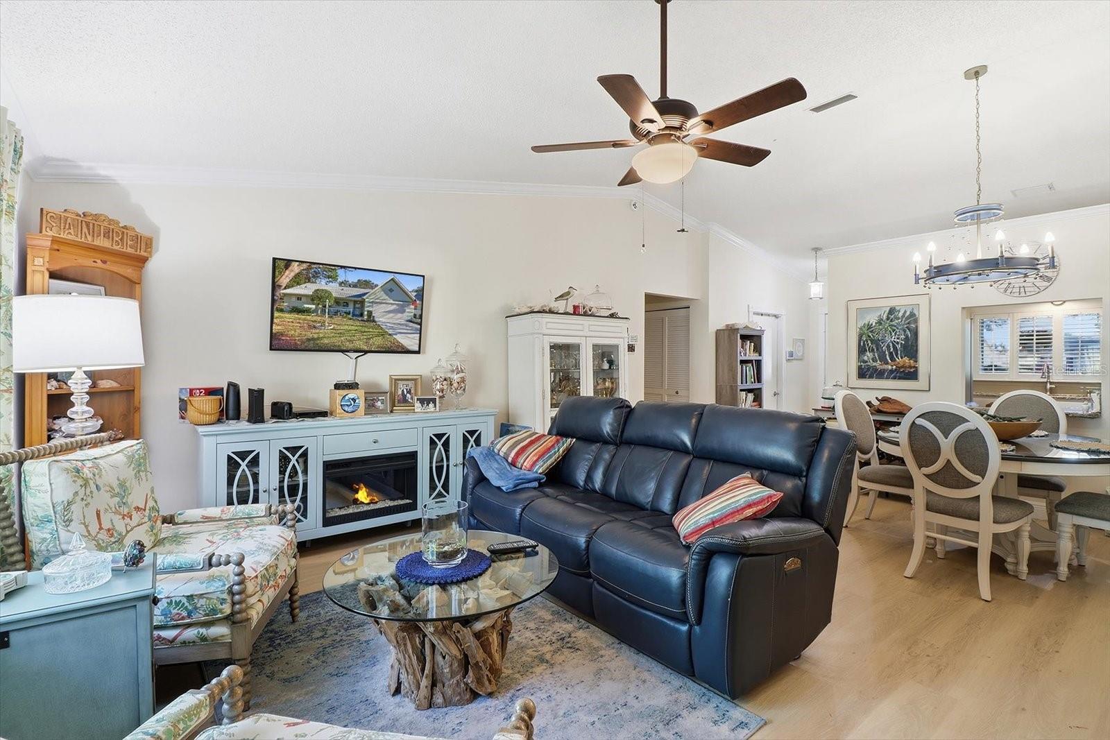 Image 21 of 46 For 9285 89th Terrace A