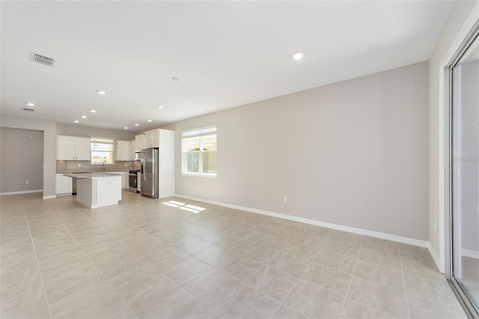 Image 14 of 39 For 7260 89th Avenue