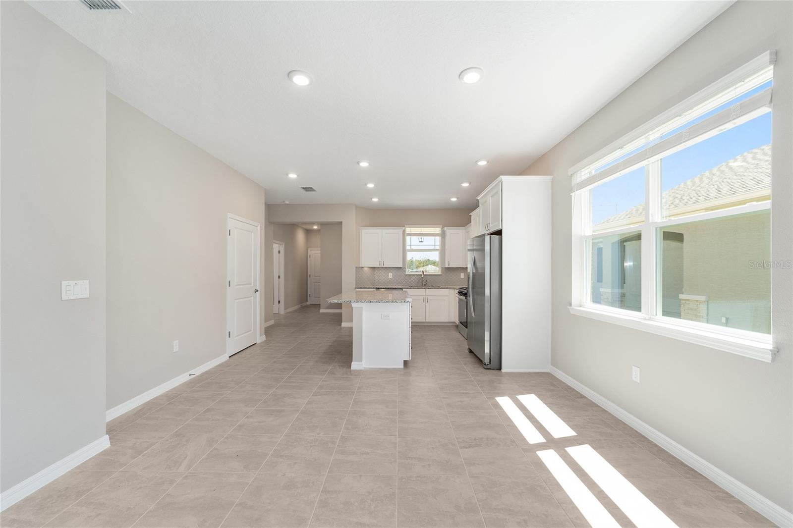 Image 15 of 39 For 7260 89th Avenue