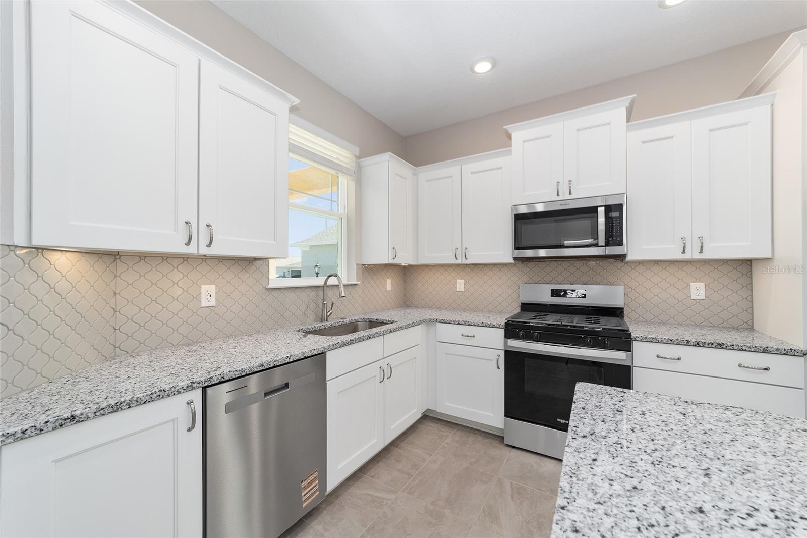 Image 20 of 39 For 7260 89th Avenue