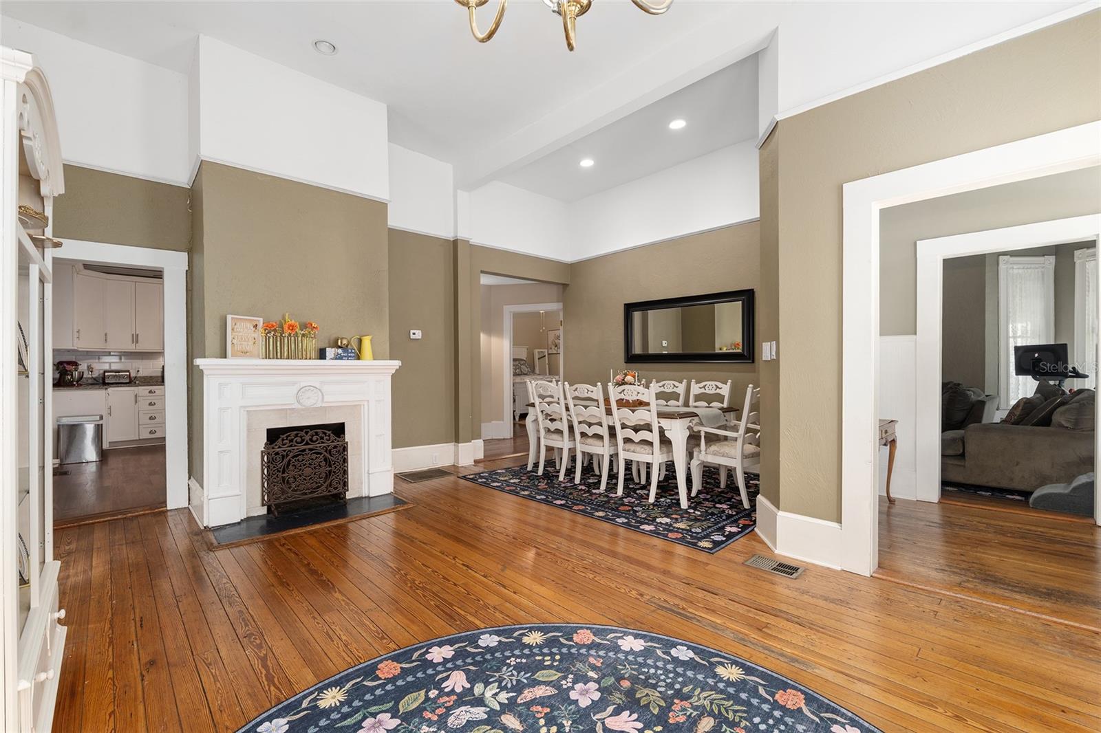 Image 10 of 45 For 721 5th Street