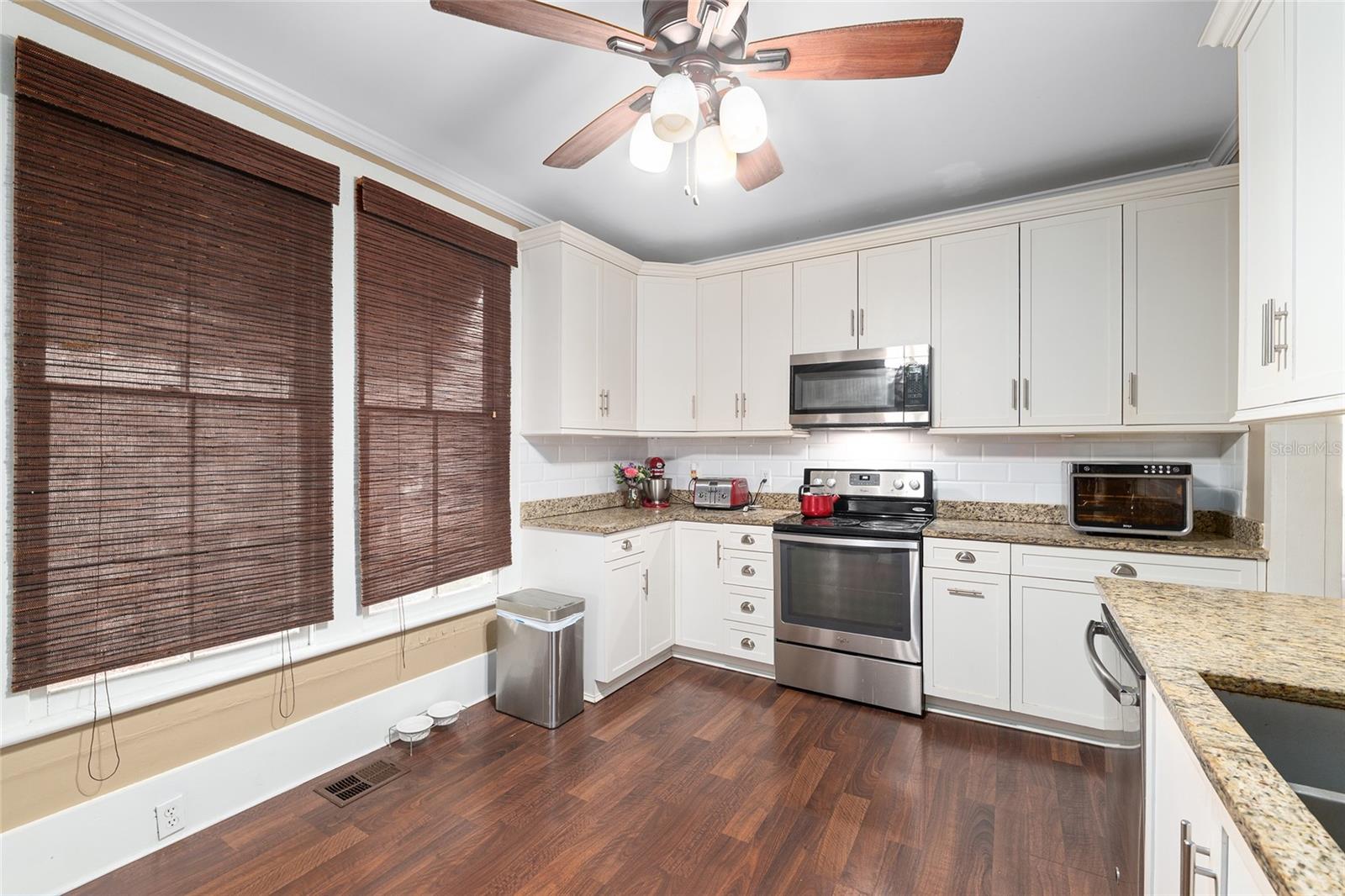 Image 15 of 45 For 721 5th Street