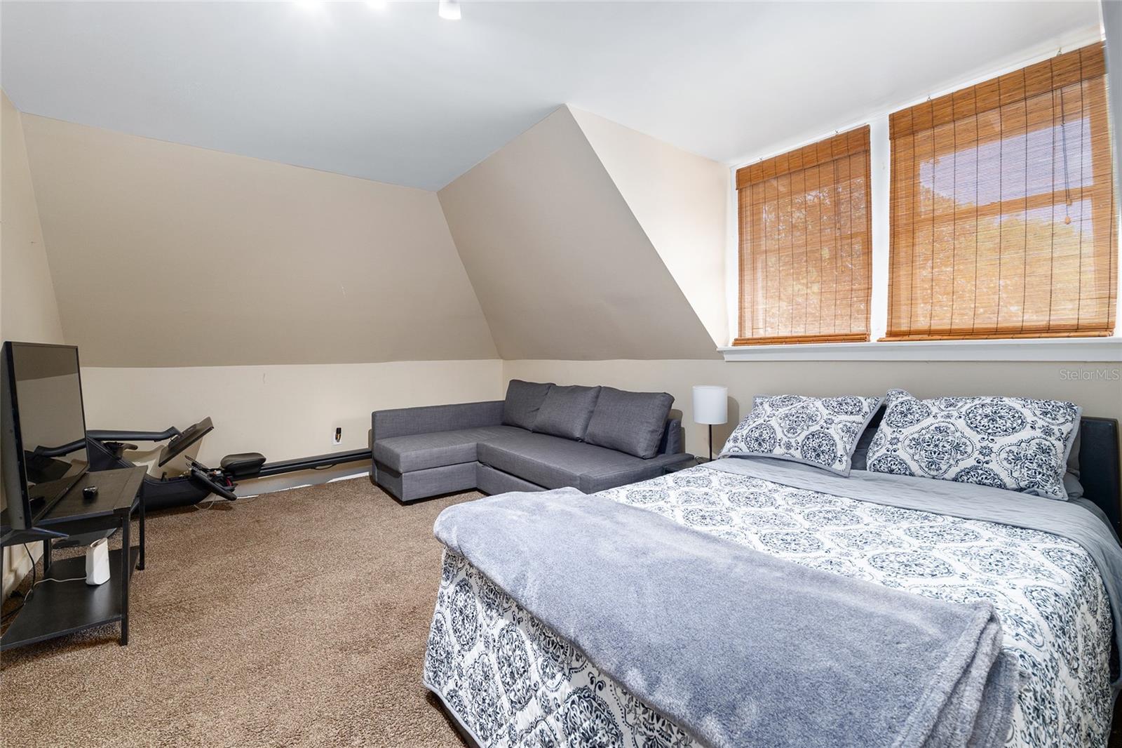 Image 25 of 45 For 721 5th Street