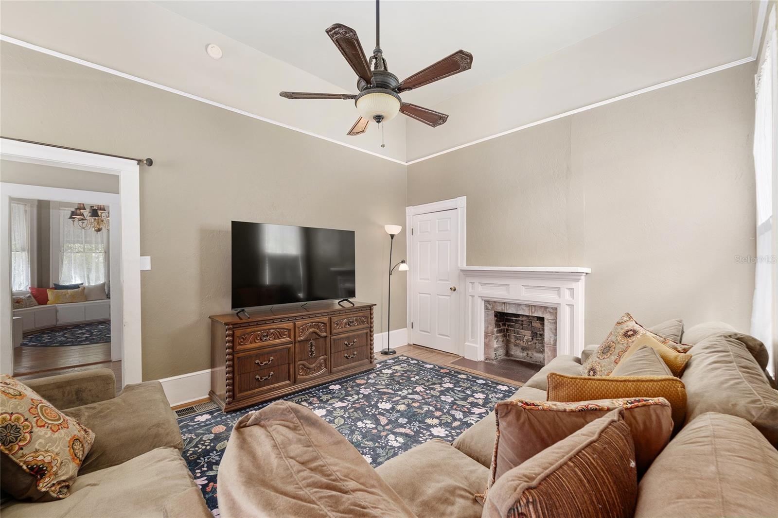 Image 7 of 45 For 721 5th Street