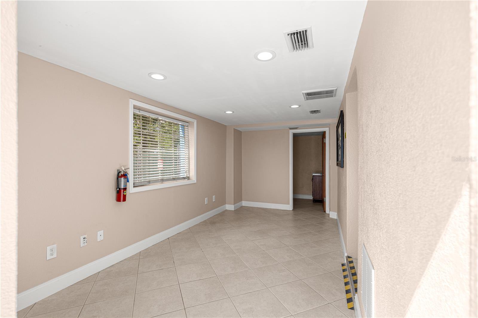 Image 20 of 37 For 816 30th Avenue