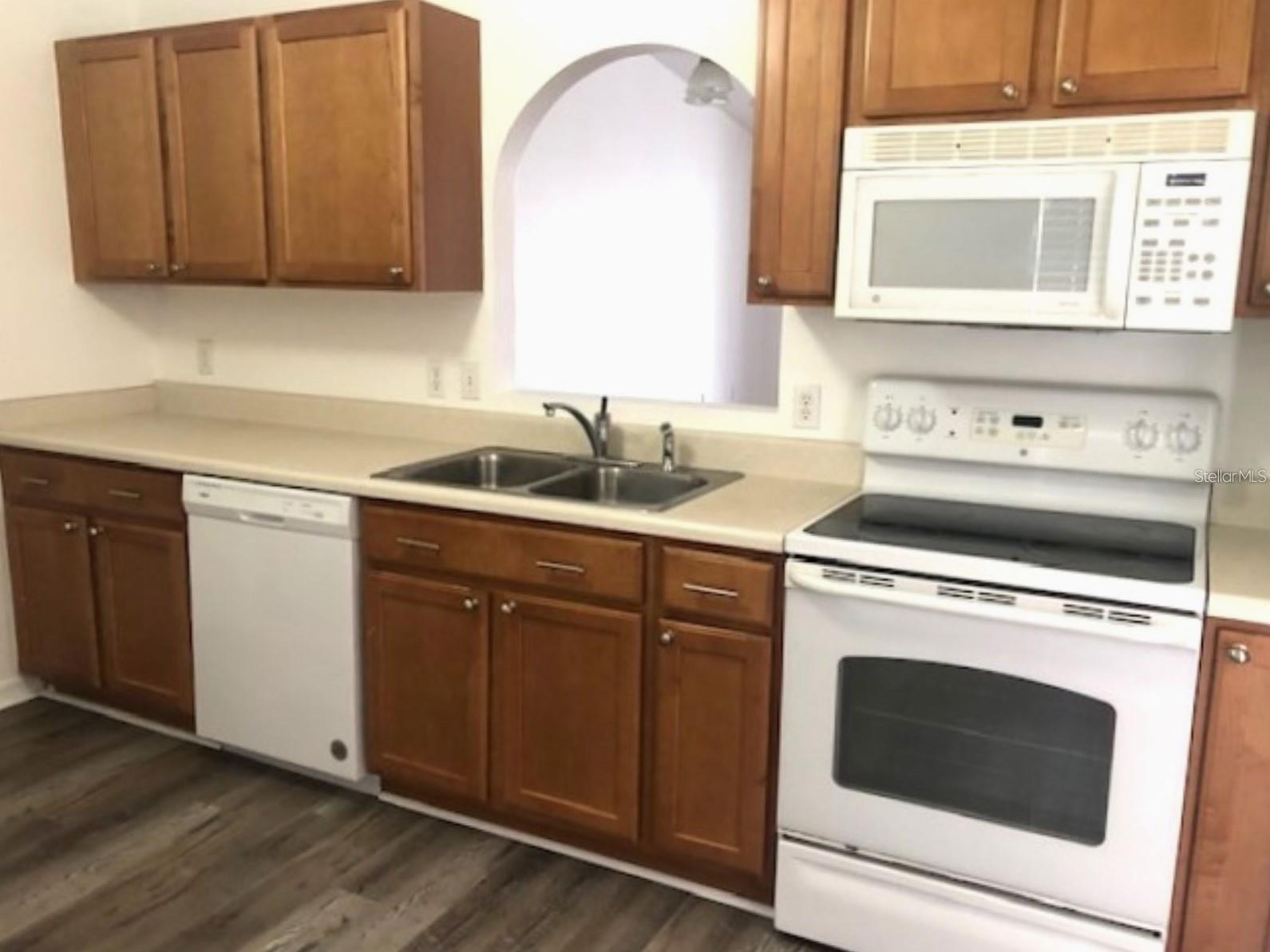 Image 5 of 19 For 4955 129th Place