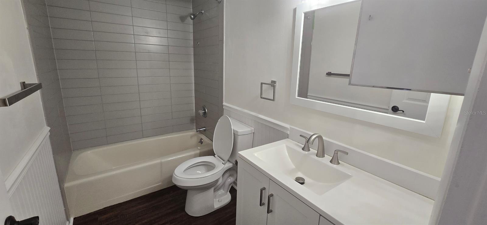 Image 5 of 15 For 4050 22nd Avenue A