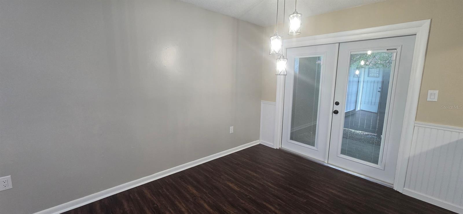 Image 8 of 15 For 4050 22nd Avenue A