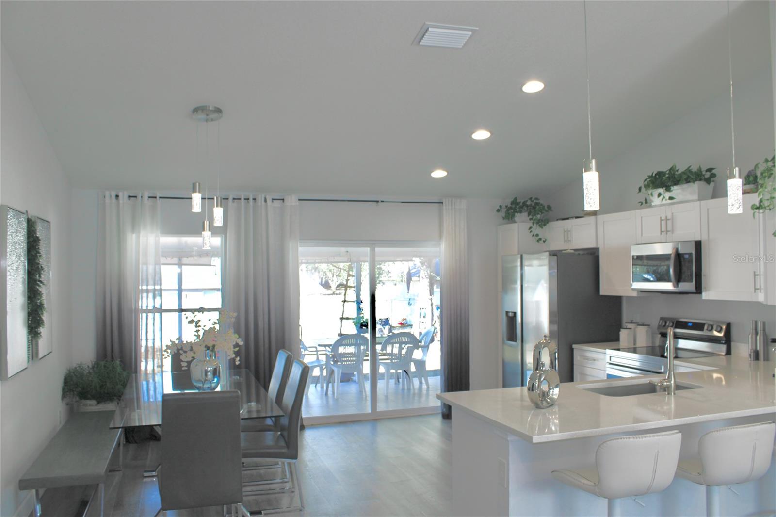 Image 7 of 11 For 13789 102nd Place