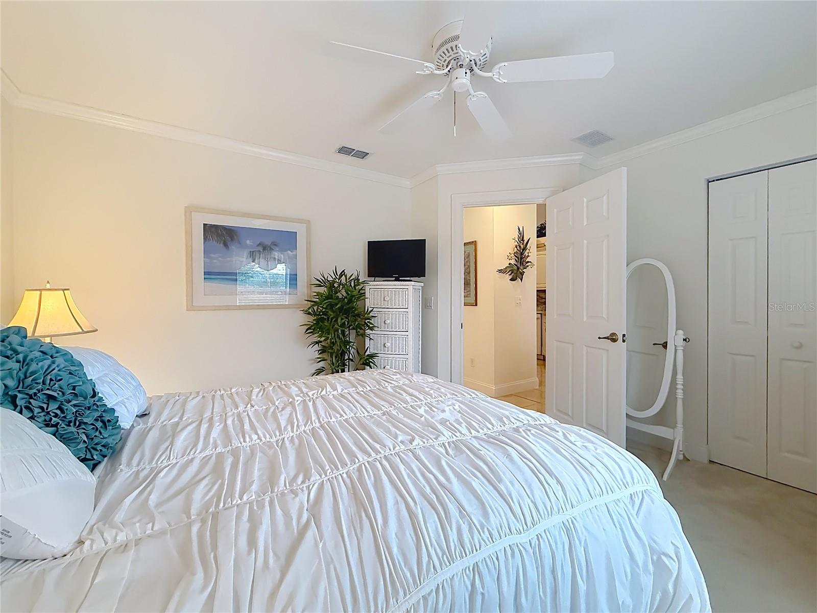 Image 40 of 61 For 5028 34th Place