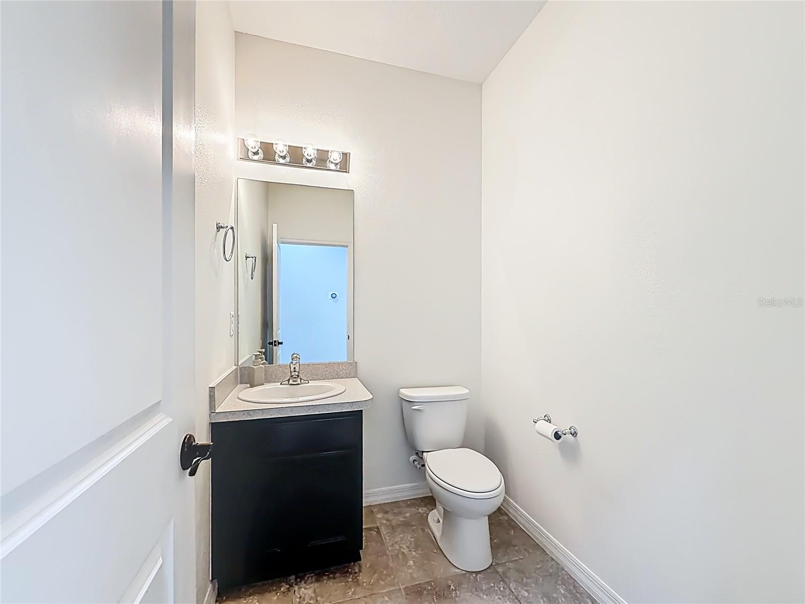 Image 18 of 67 For 5718 50th Court