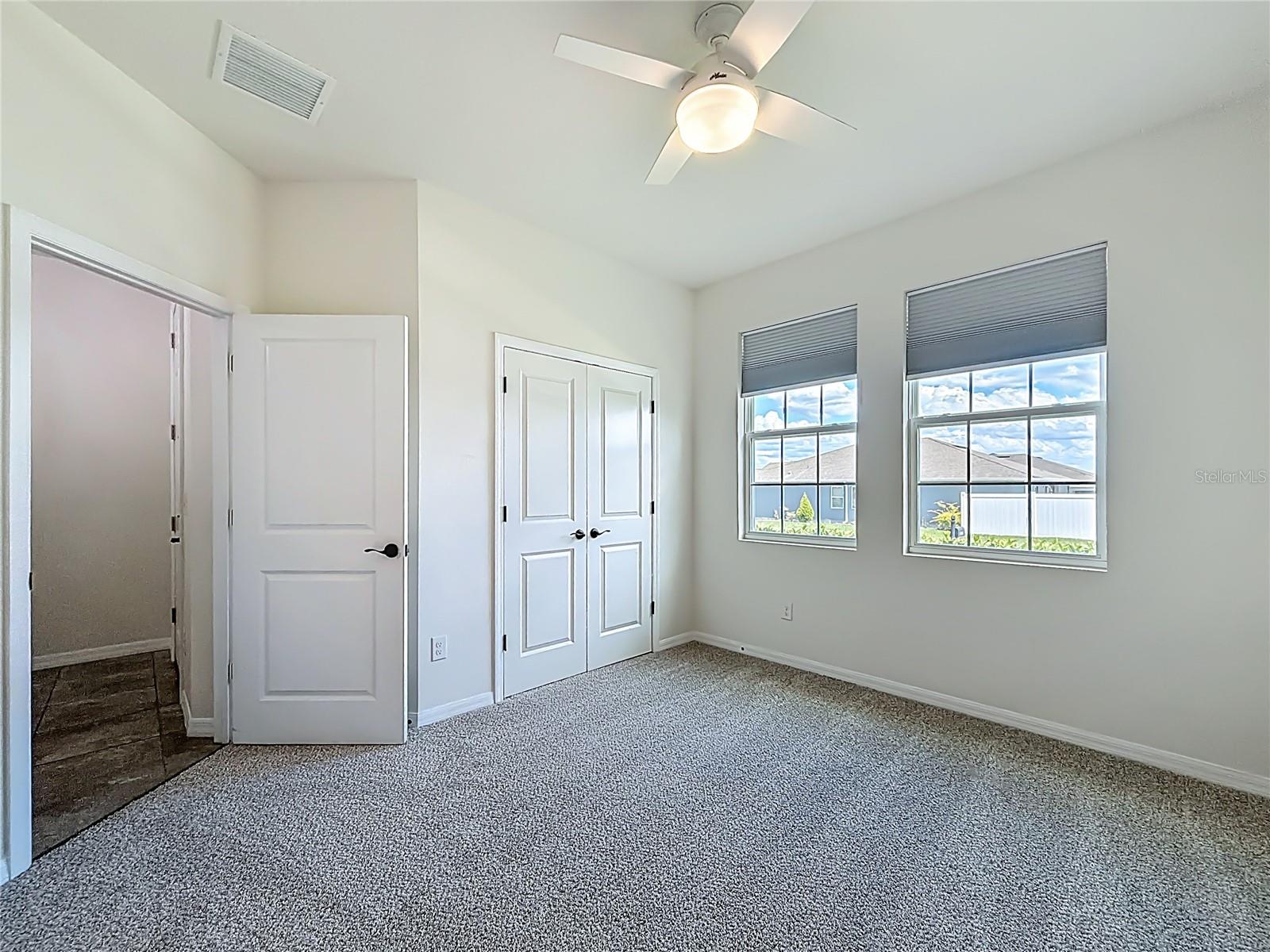 Image 22 of 67 For 5718 50th Court