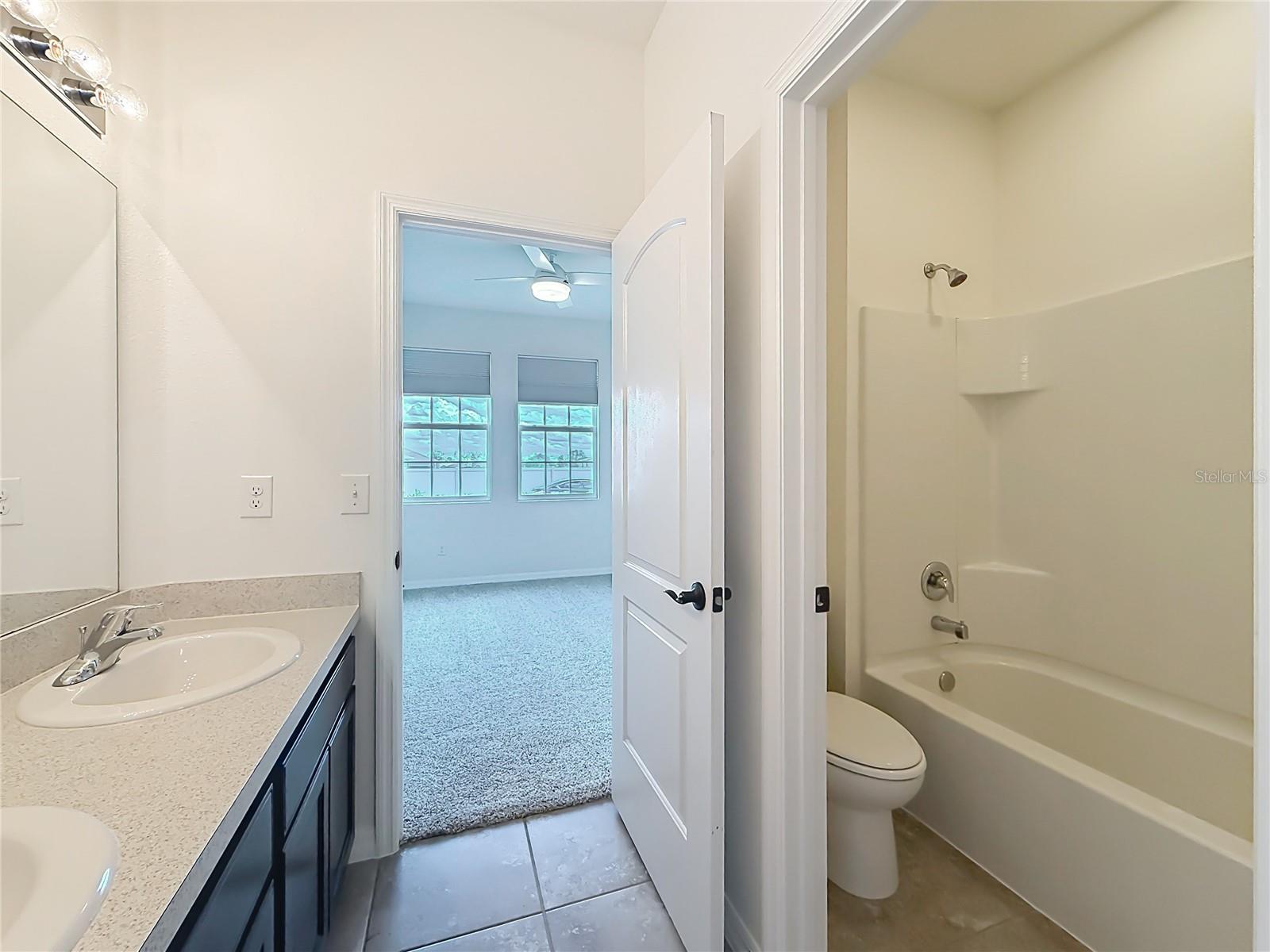 Image 25 of 67 For 5718 50th Court