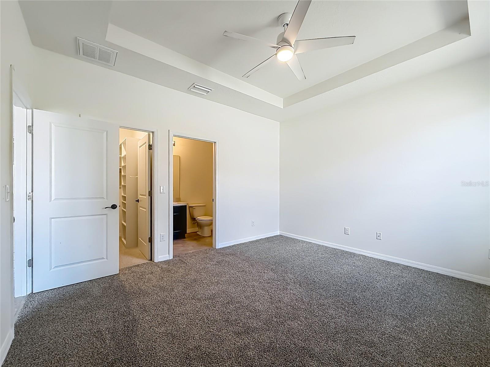 Image 32 of 67 For 5718 50th Court