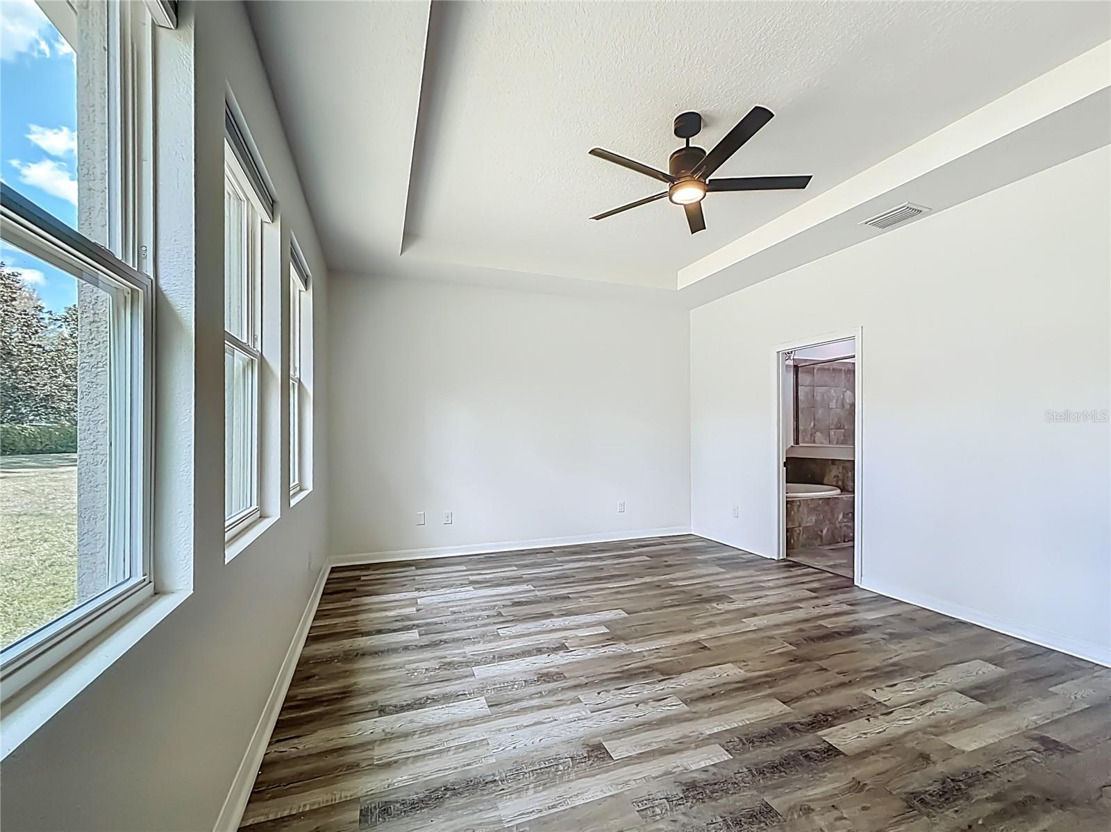 Image 37 of 67 For 5718 50th Court