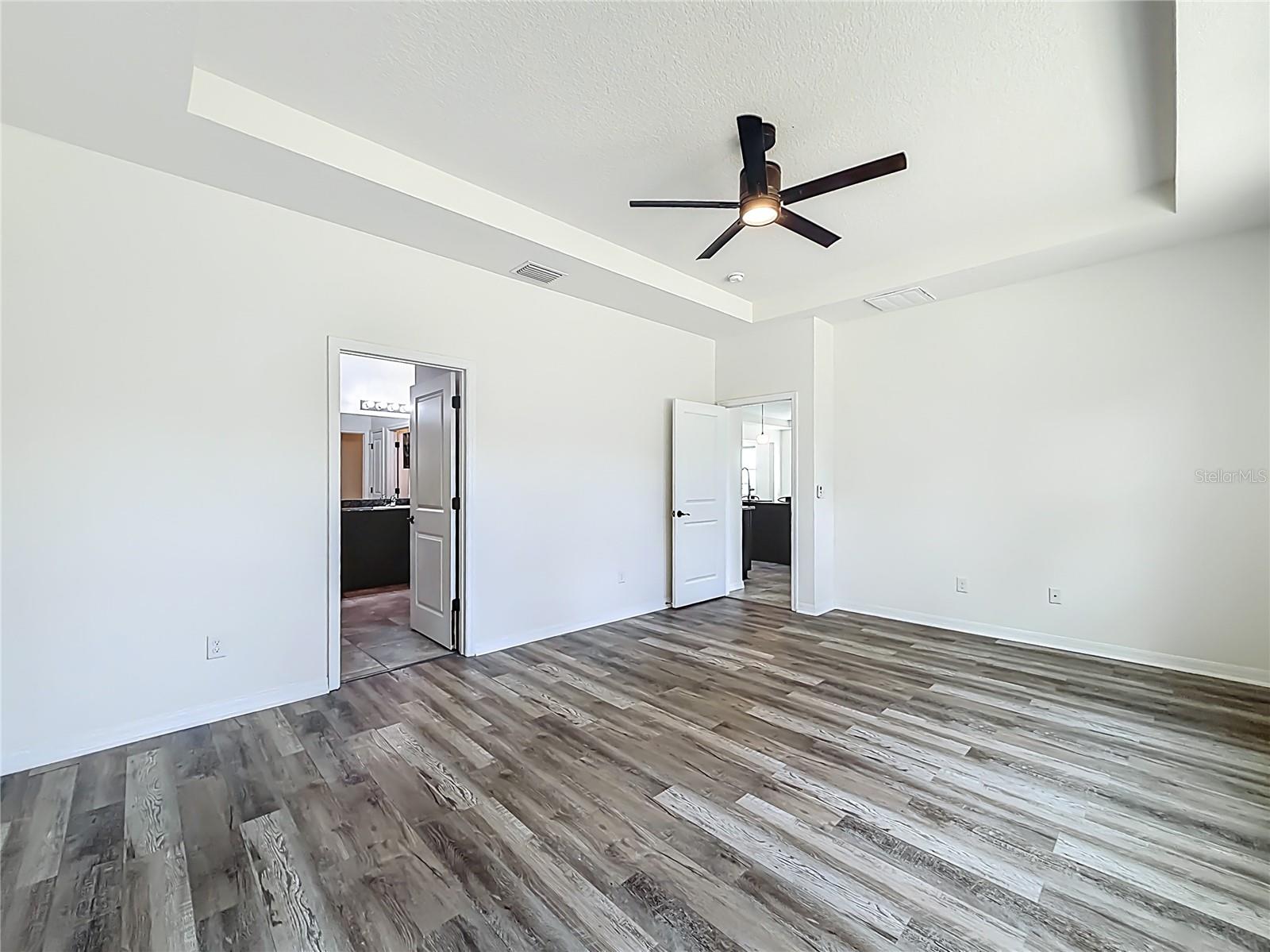 Image 38 of 67 For 5718 50th Court