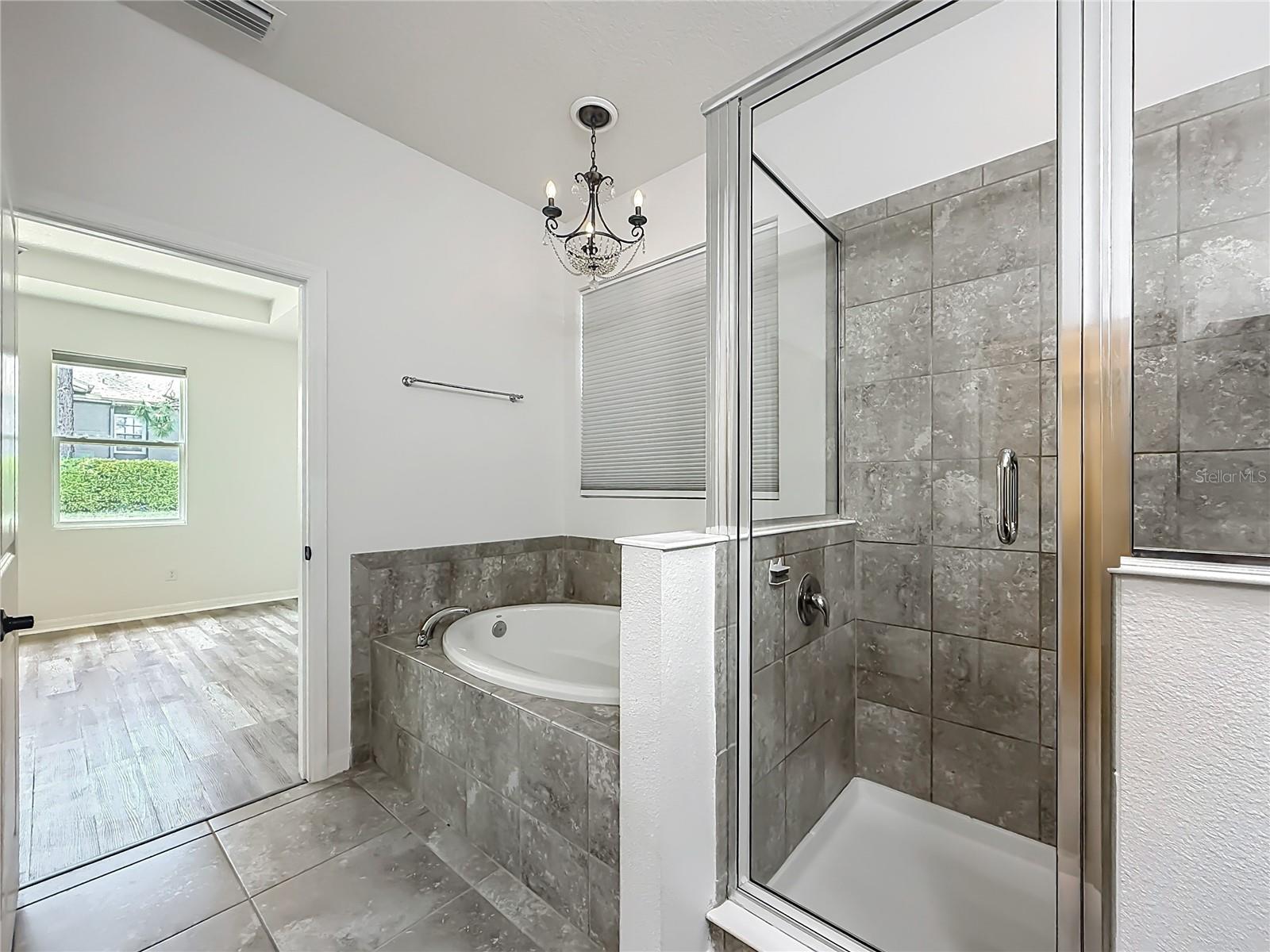 Image 40 of 67 For 5718 50th Court