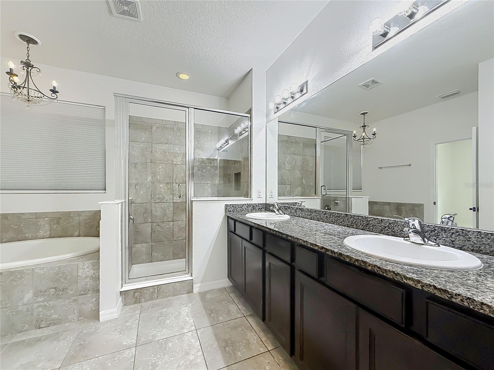 Image 41 of 67 For 5718 50th Court