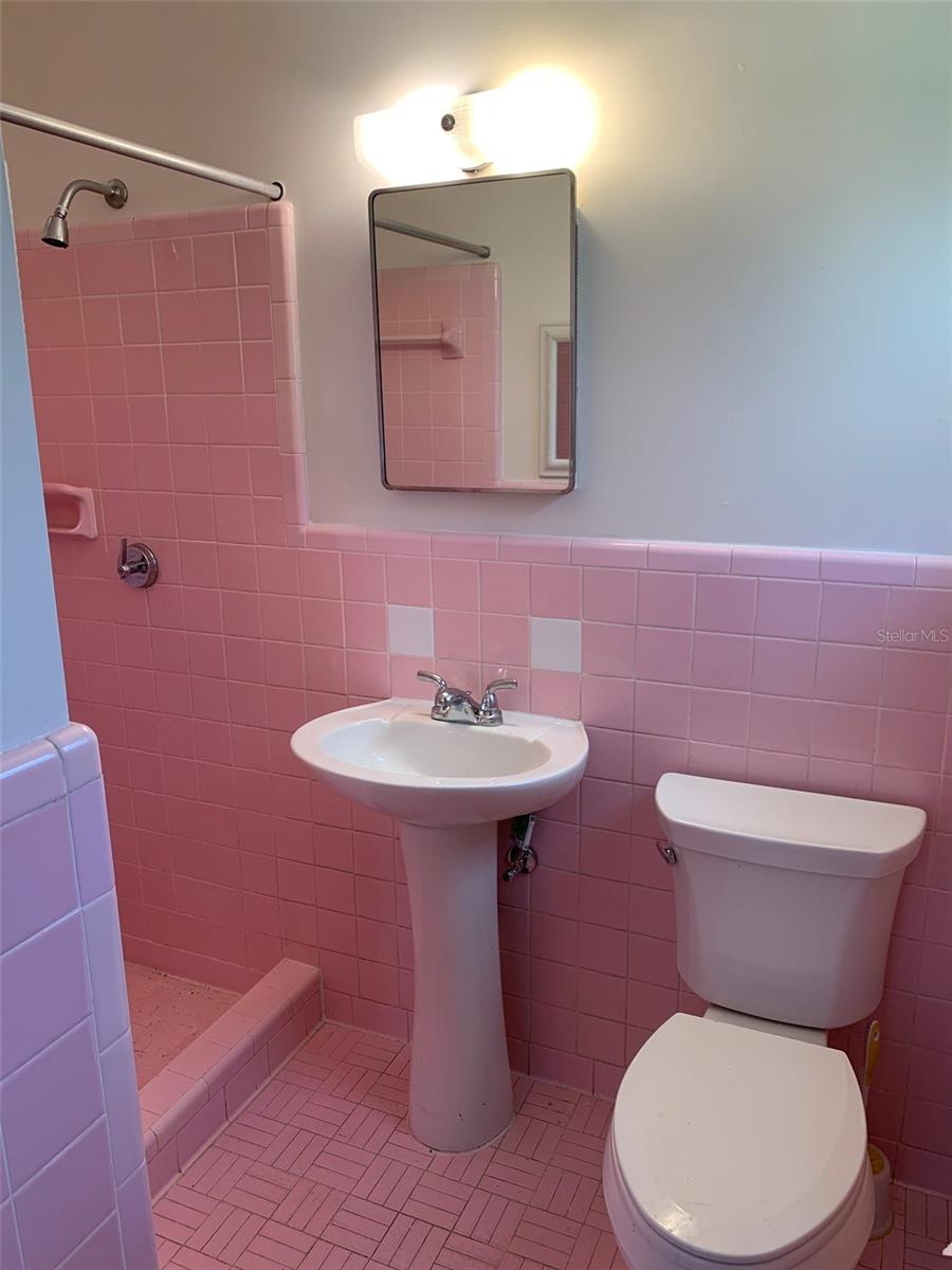 Image 19 of 23 For 1106 17th Terrace