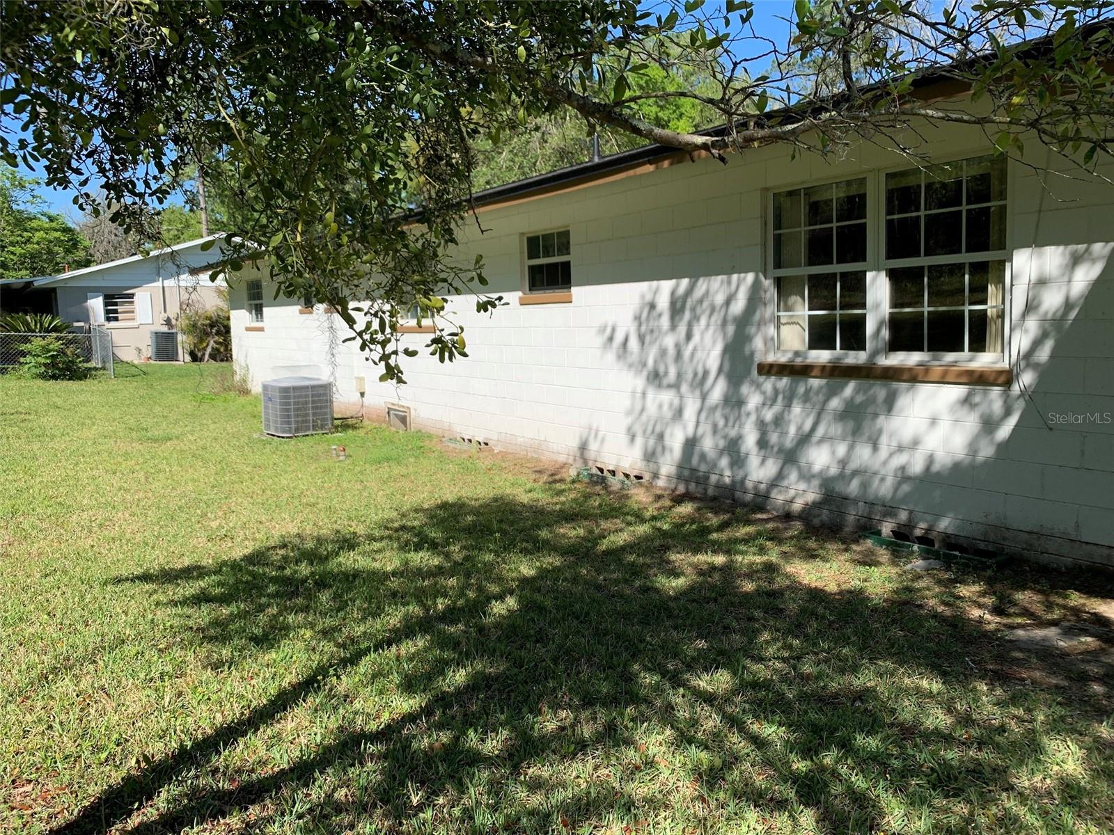 Image 22 of 23 For 1106 17th Terrace