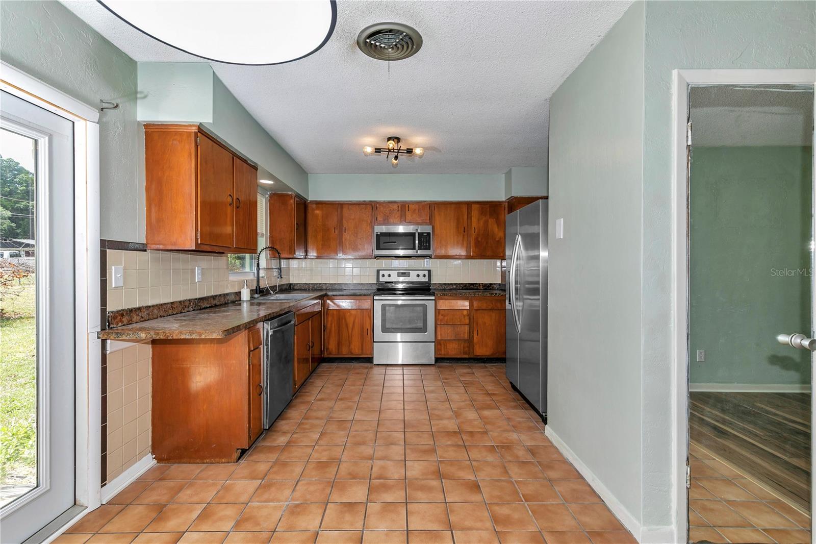 Image 10 of 44 For 5410 5th Street