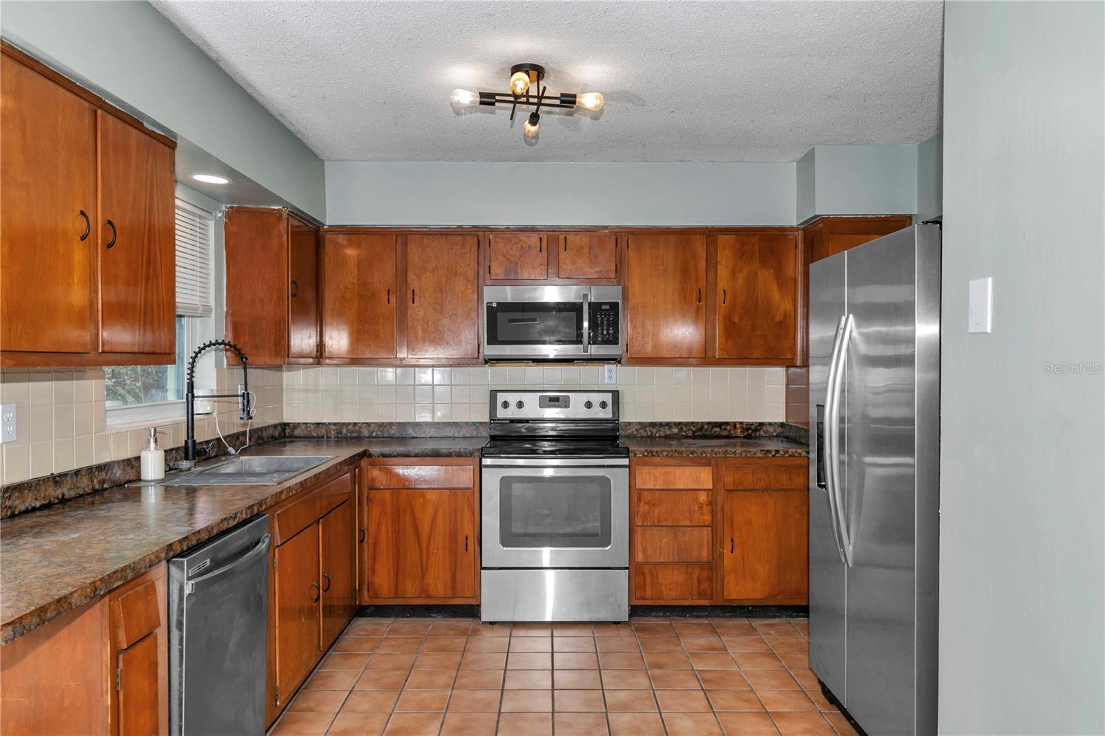 Image 11 of 44 For 5410 5th Street