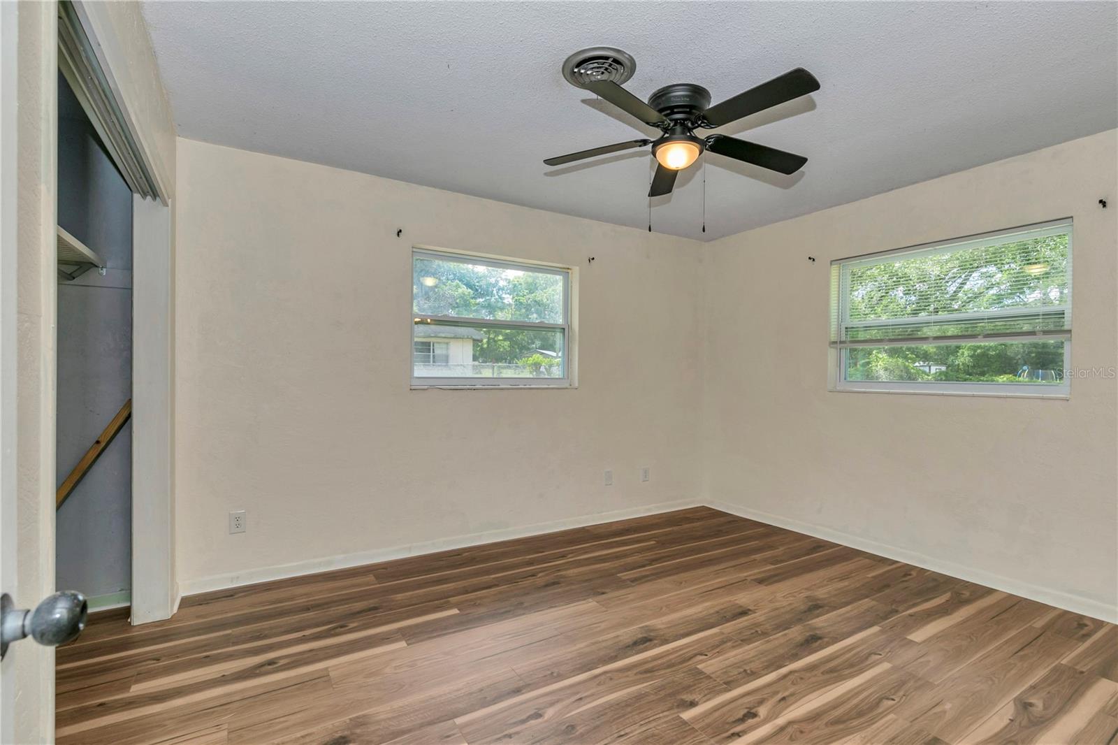 Image 16 of 44 For 5410 5th Street