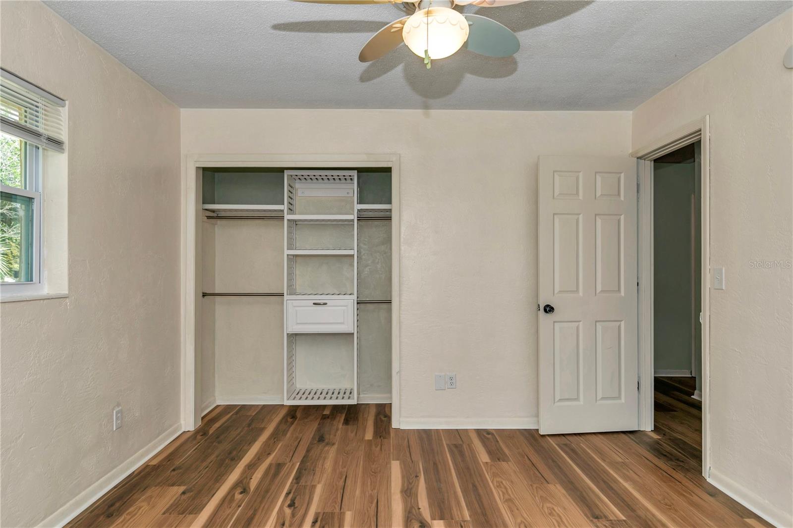 Image 22 of 44 For 5410 5th Street