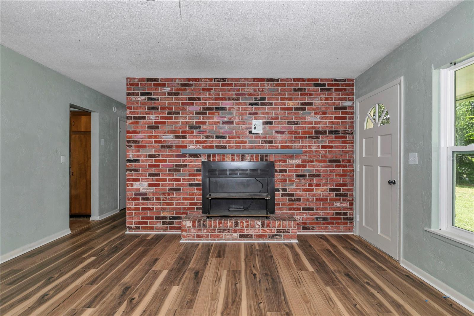 Image 6 of 44 For 5410 5th Street