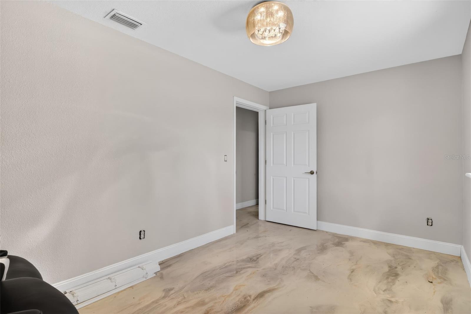 Image 40 of 49 For 7781 Carl G Rose Highway