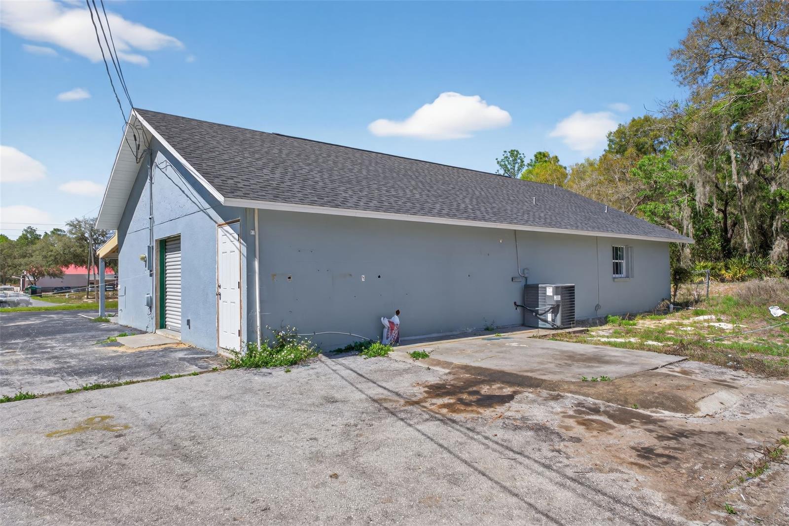 Image 44 of 49 For 7781 Carl G Rose Highway