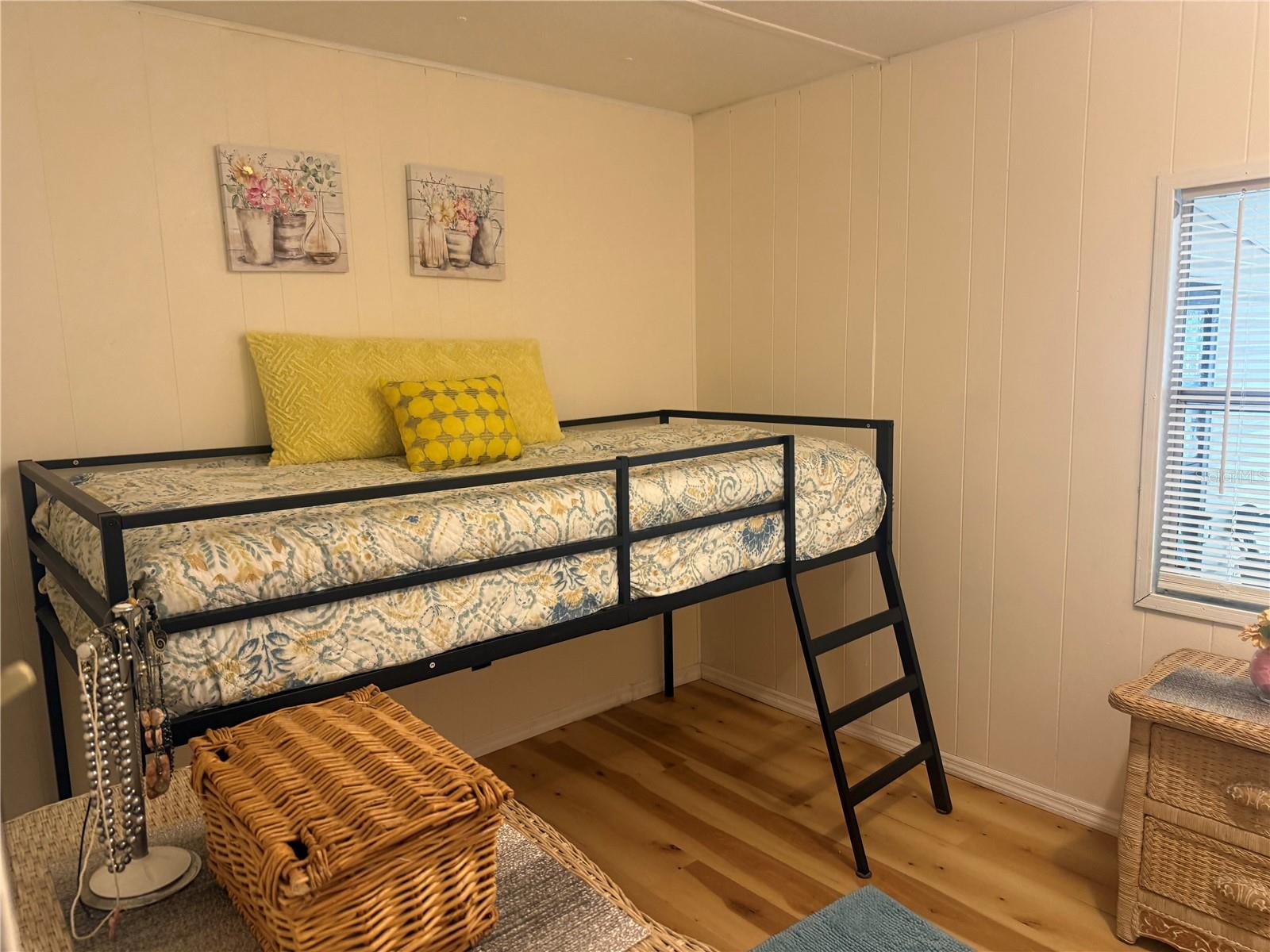 Image 7 of 33 For 10448 148th Place