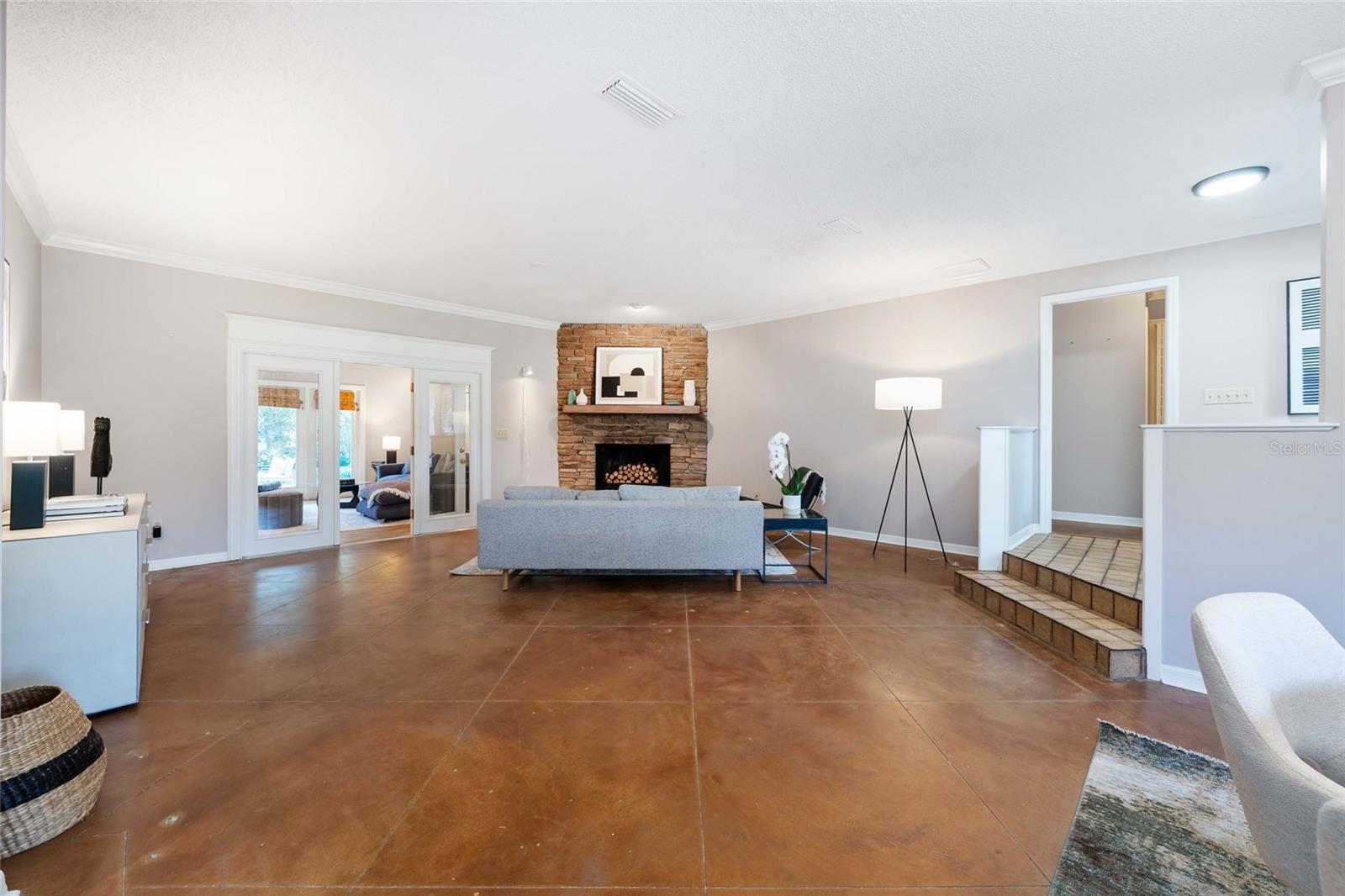 Image 10 of 67 For 8120 48th Lane