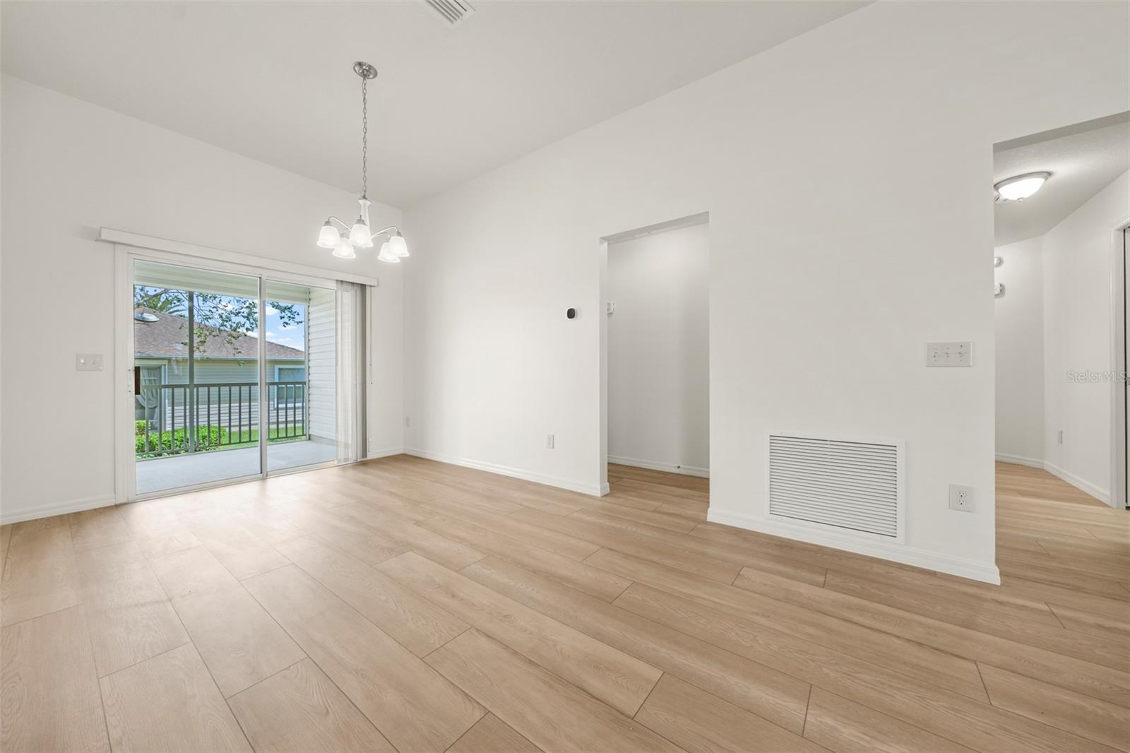 Image 10 of 24 For 2418 Hopespring Loop