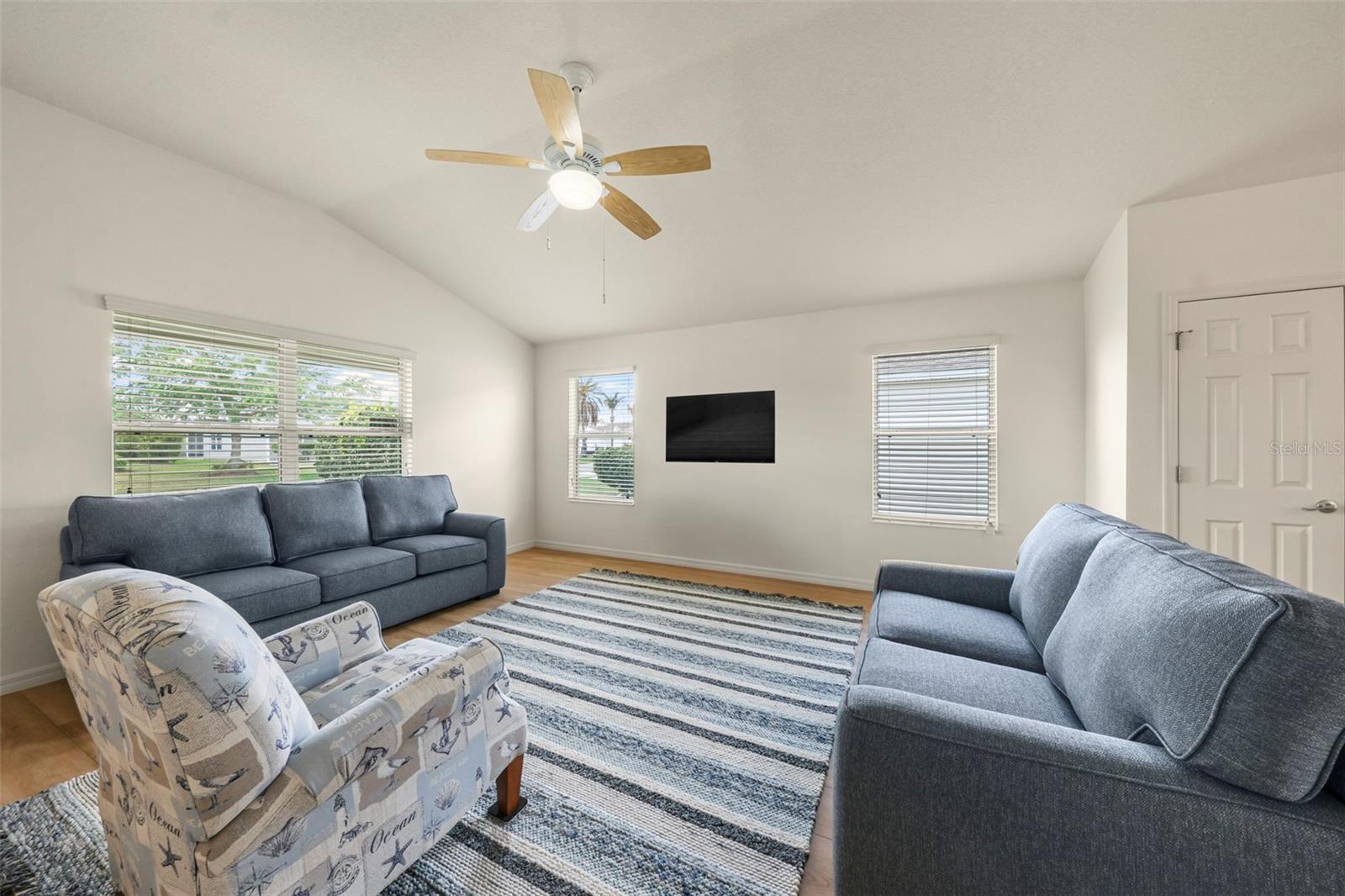 Image 4 of 24 For 2418 Hopespring Loop